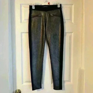ROCK & REPUBLIC - BLACK AND SILVER SHINY FAUX LEATHER LEGGINGS - SIZE S